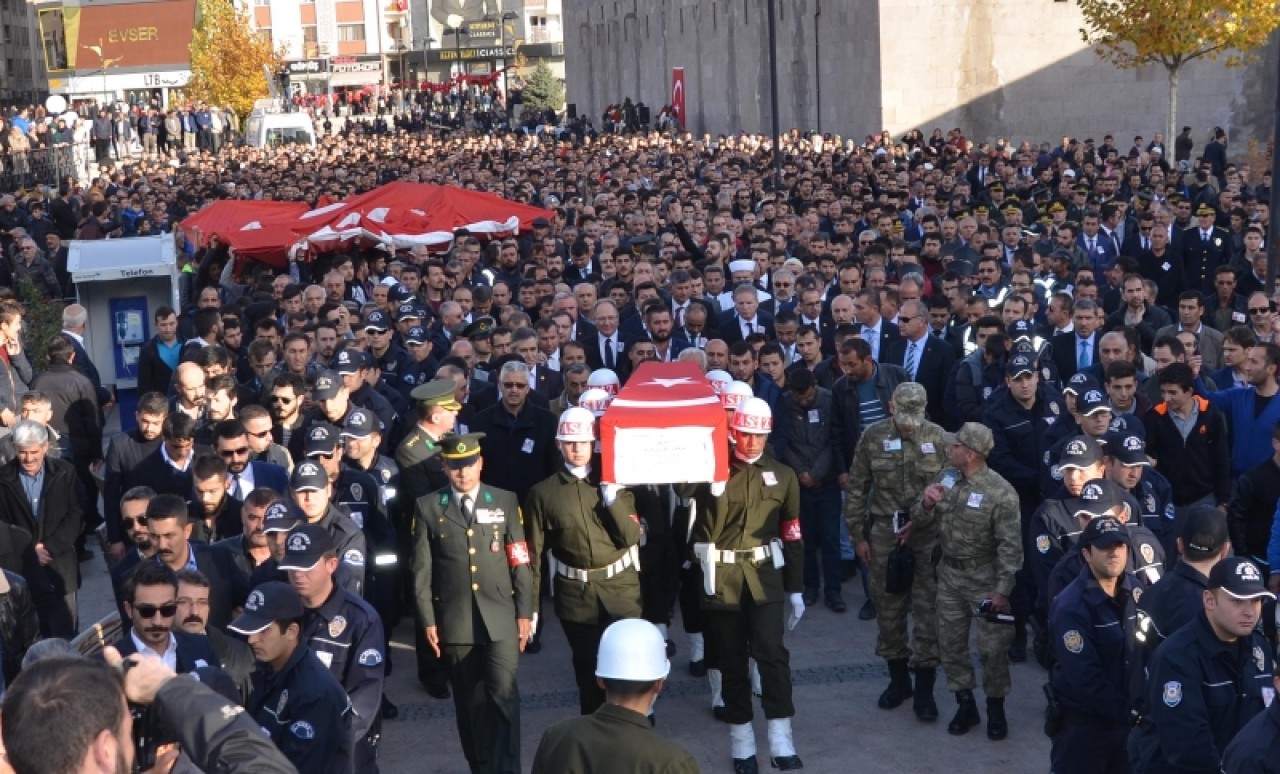 SANA DA BU YAKIŞIRDI ASLANIM 17