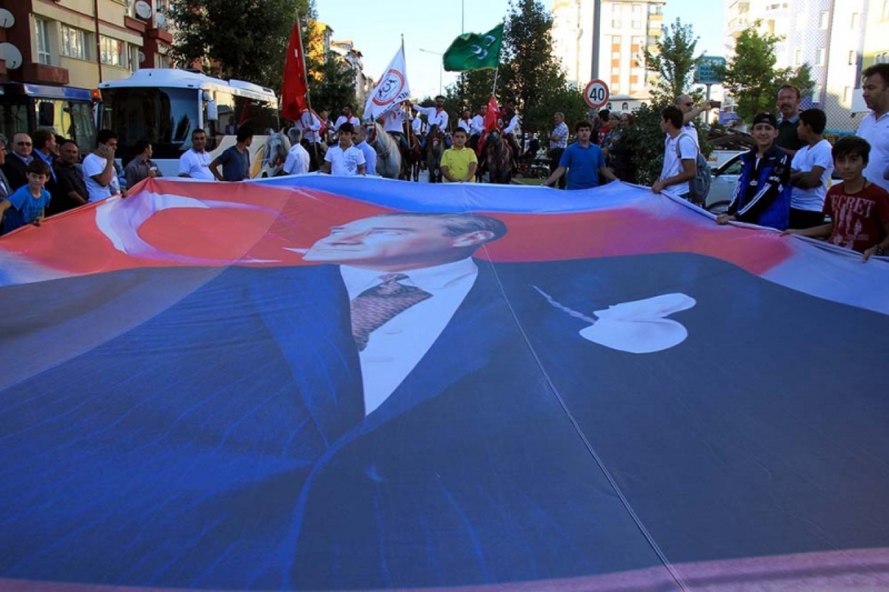 Atatürk'ün Sivas'a gelişi canlandırıldı 2