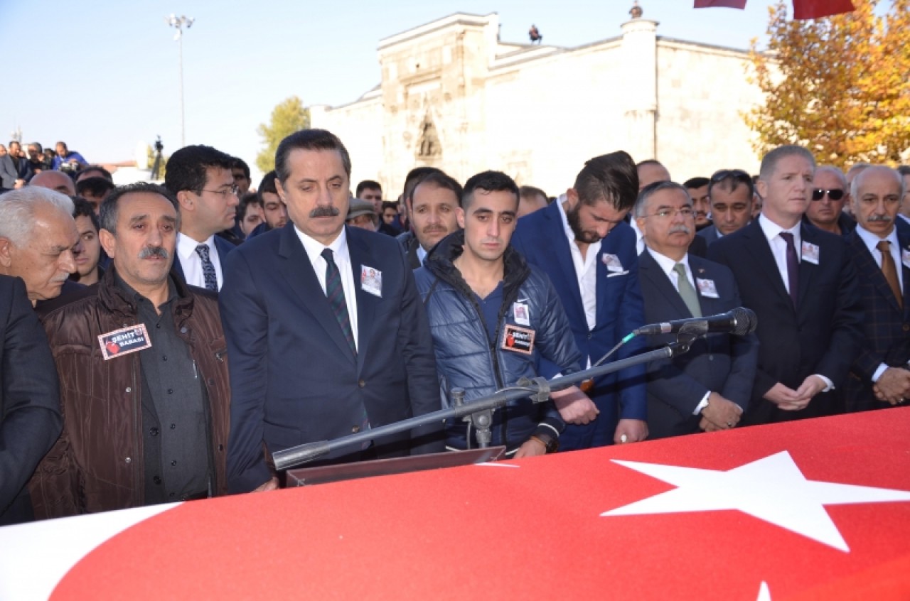 SANA DA BU YAKIŞIRDI ASLANIM 8