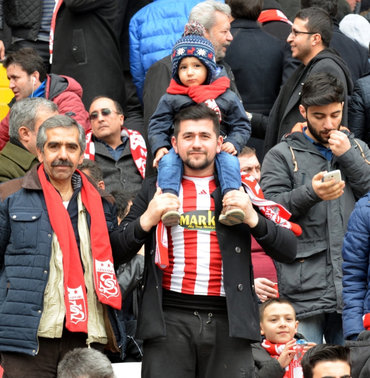 ŞARKIŞLA KÂHTA’YA KONUK OLUYOR 34