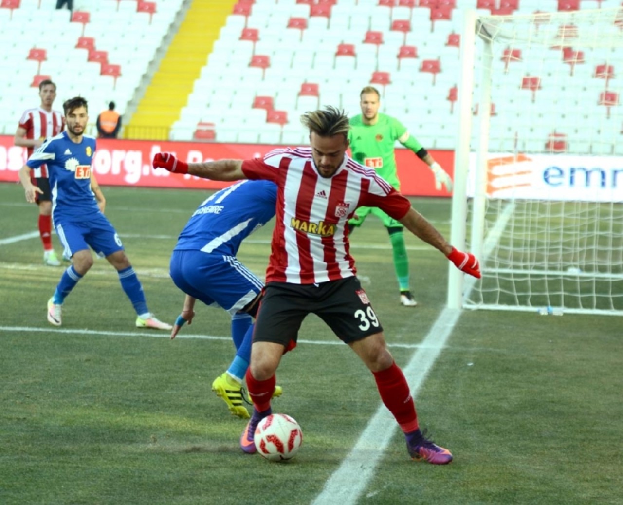 Sivasspor 2 - Eskişehirspor 0 18