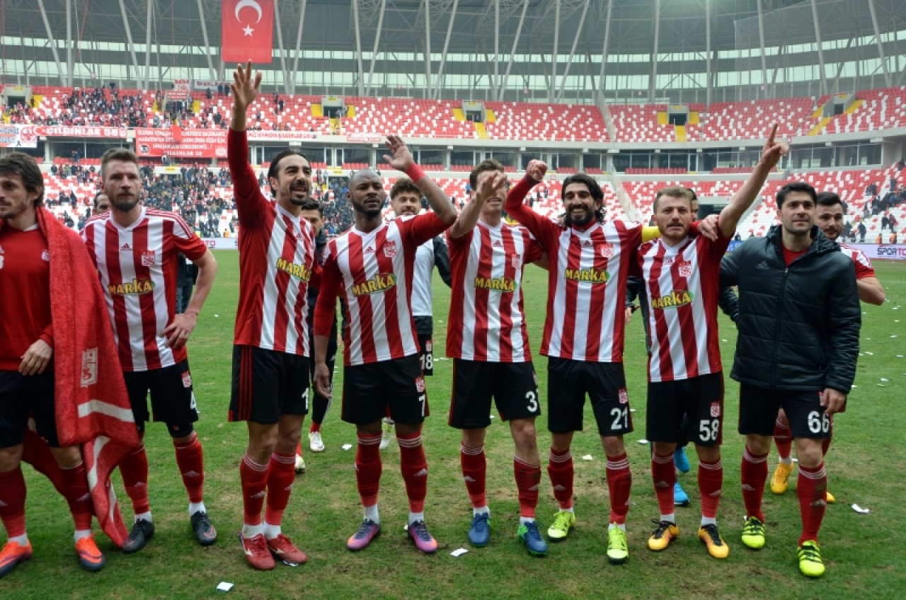 ŞARKIŞLA KÂHTA’YA KONUK OLUYOR 61