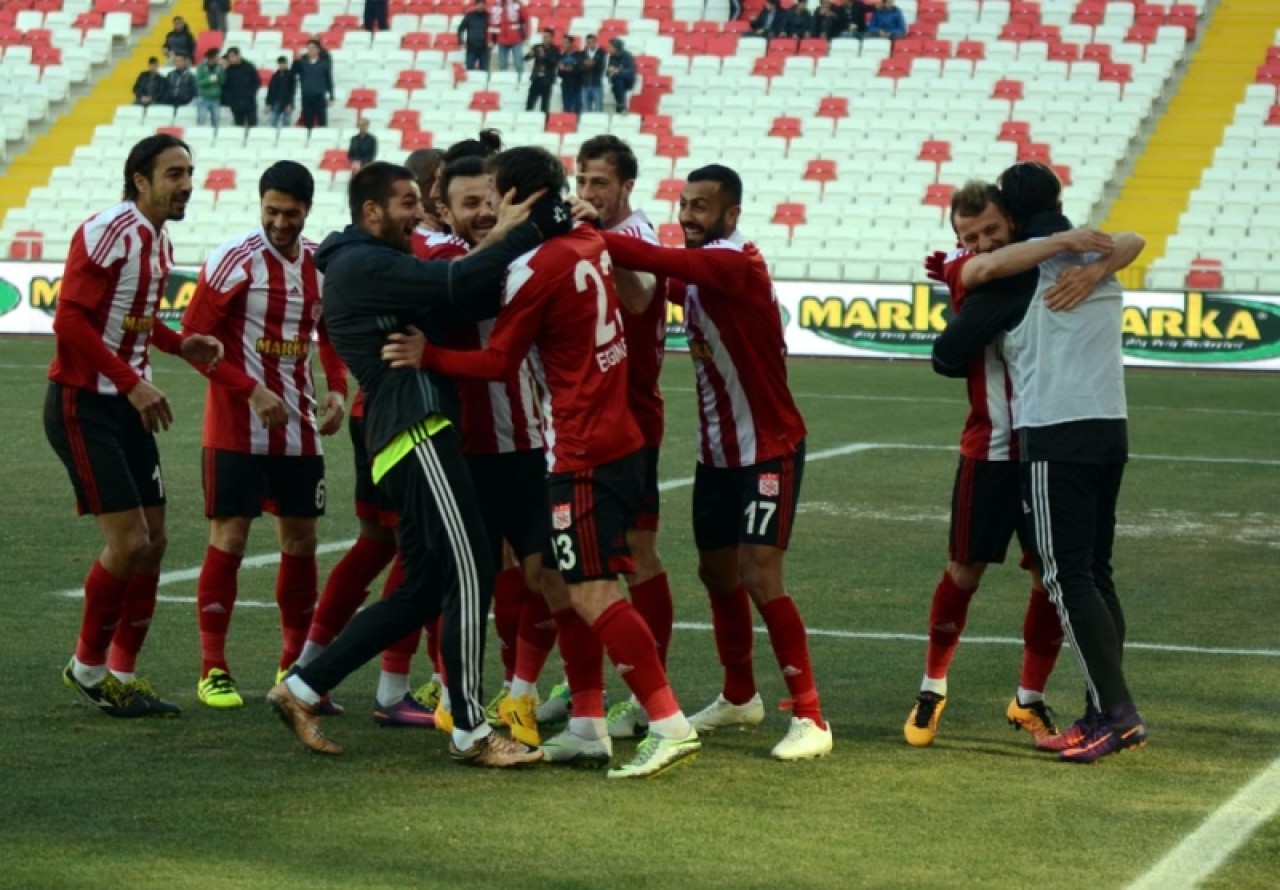 Sivasspor 2 - Eskişehirspor 0 10