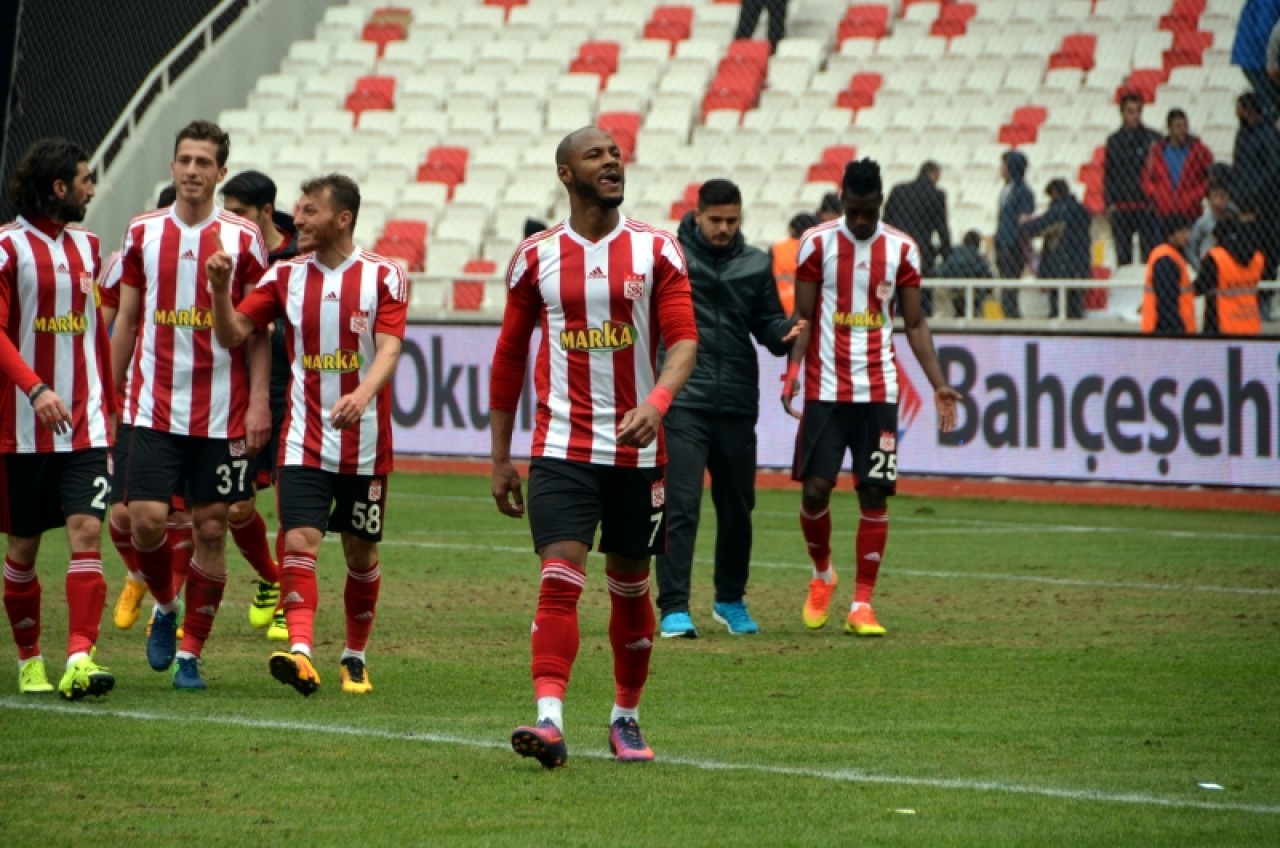 ŞARKIŞLA KÂHTA’YA KONUK OLUYOR 57