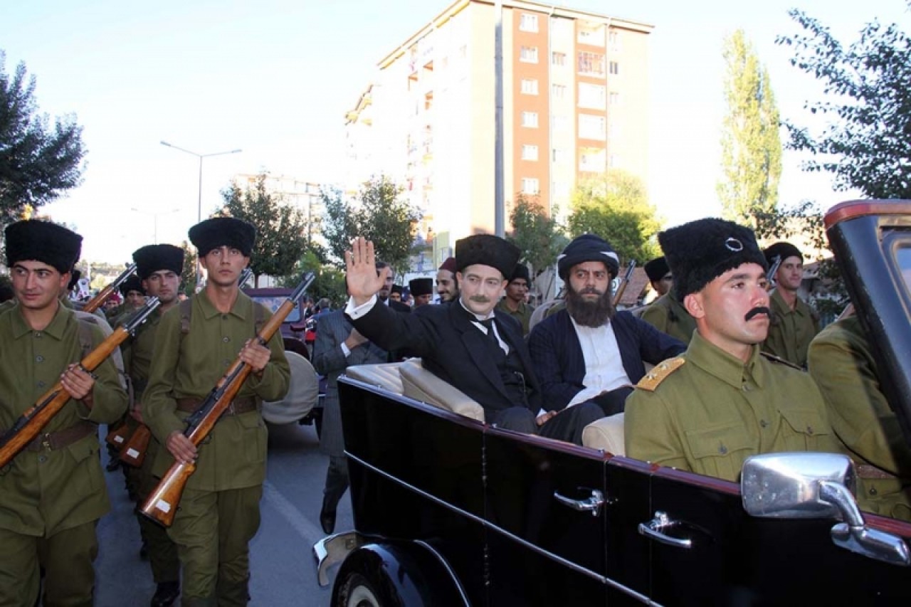 Atatürk'ün Sivas'a gelişi canlandırıldı 3