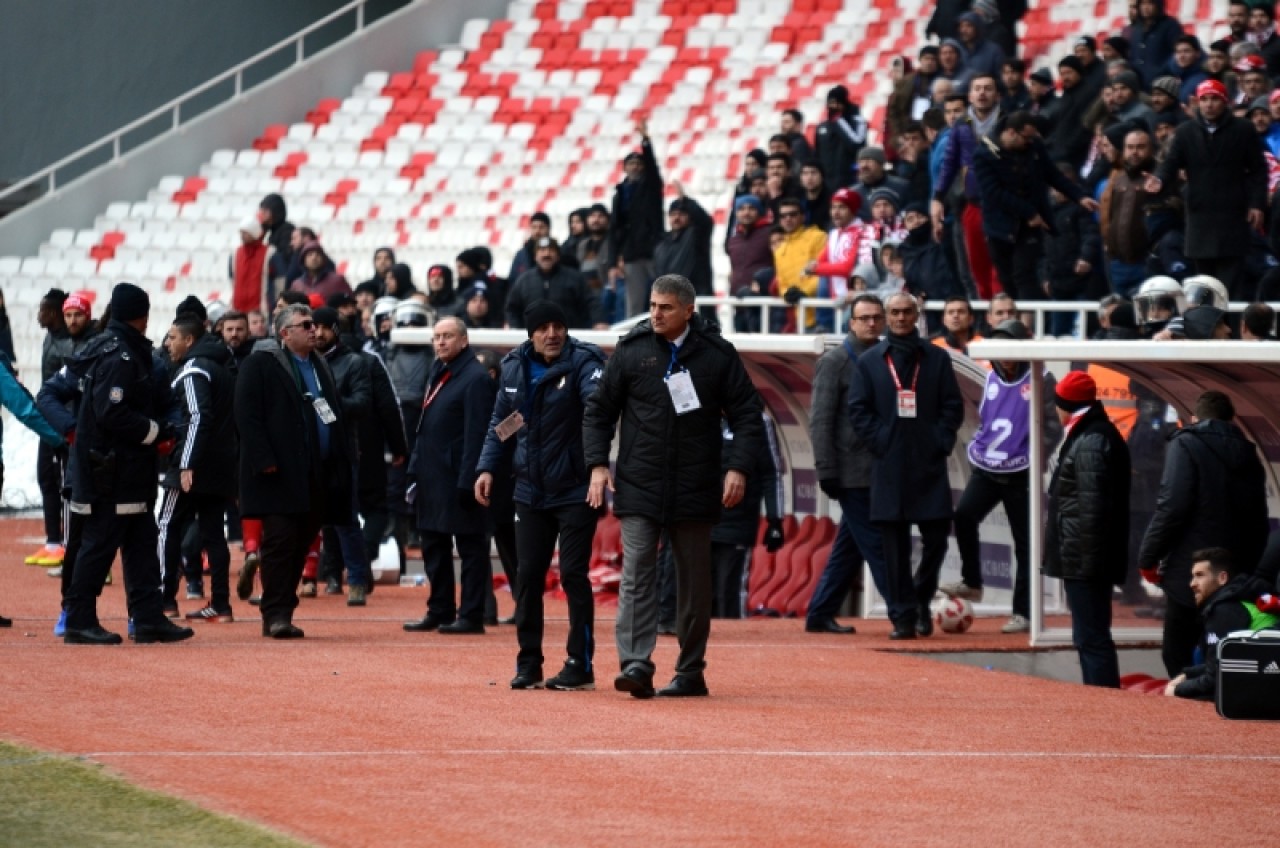 Yürü be Yiğidom Kim tutar seni (Sivasspor - Samsunspor) 47