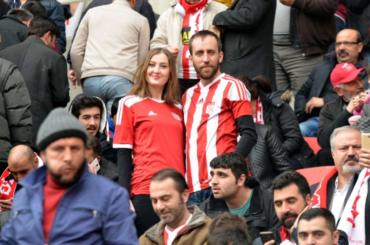 ŞARKIŞLA KÂHTA’YA KONUK OLUYOR 30