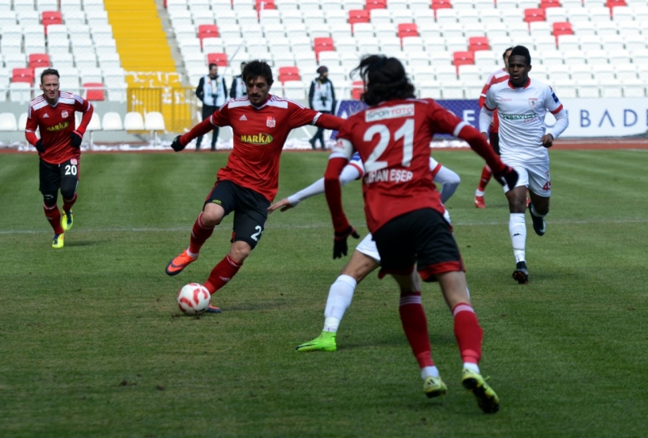 Yürü be Yiğidom Kim tutar seni (Sivasspor - Samsunspor) 18