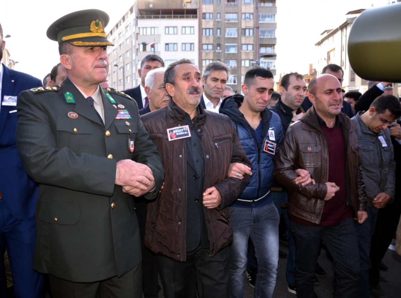 SANA DA BU YAKIŞIRDI ASLANIM 19