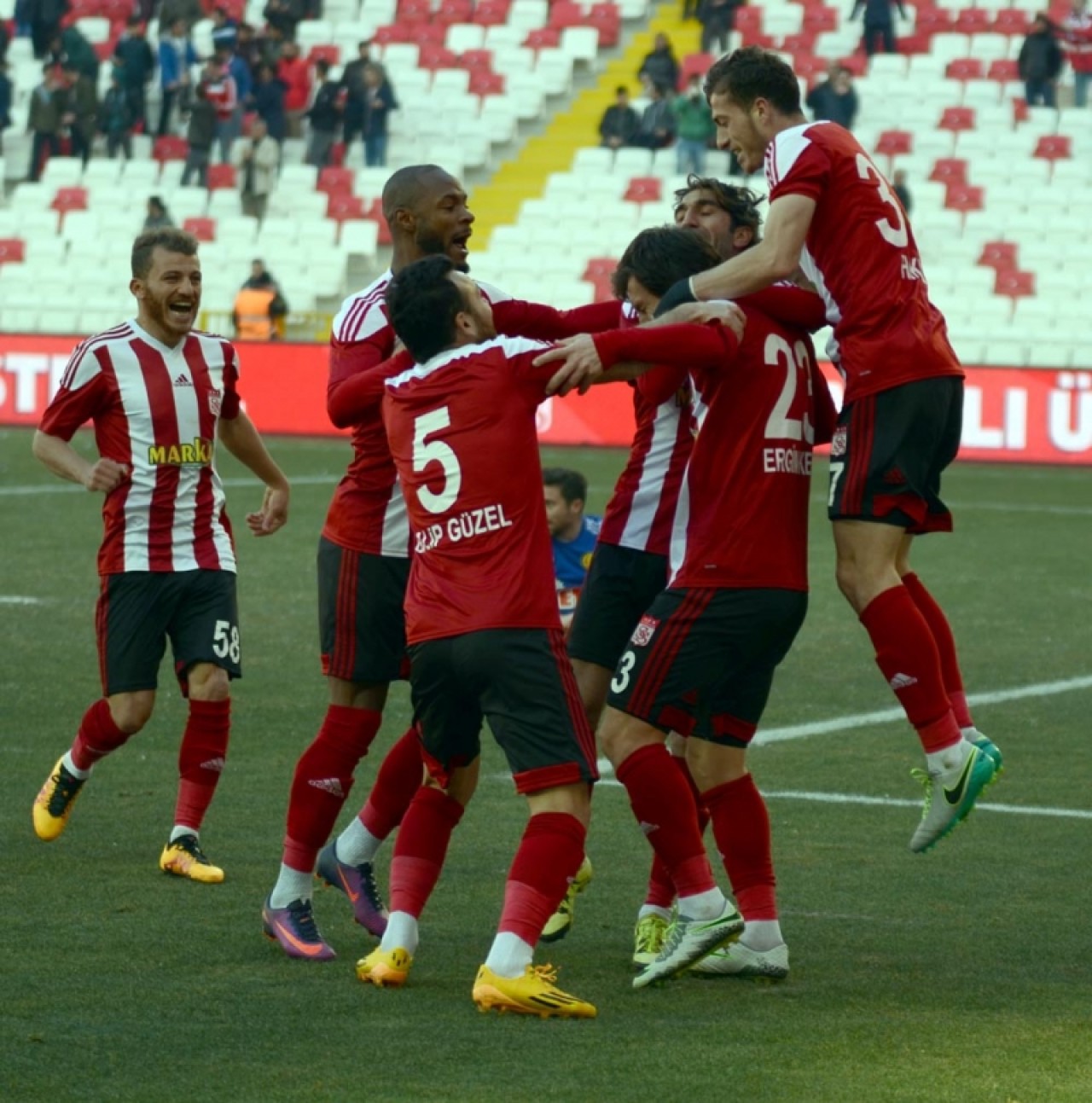 Sivasspor 2 - Eskişehirspor 0 11