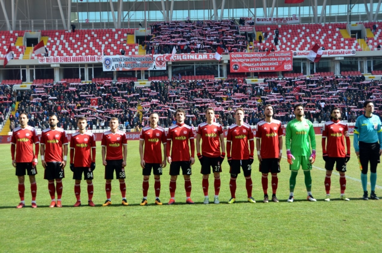 Yürü be Yiğidom Kim tutar seni (Sivasspor - Samsunspor) 17