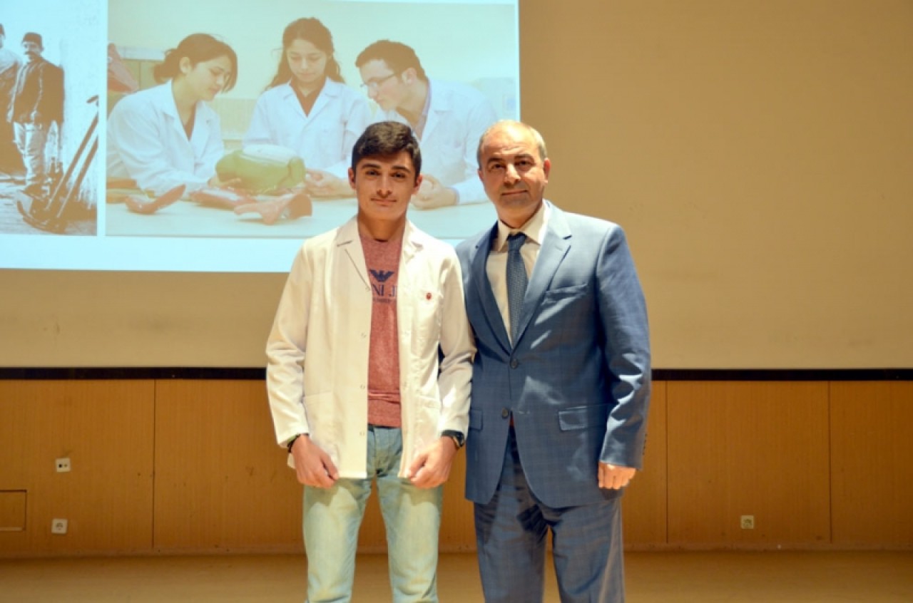 Önlüklerini giydiler 8