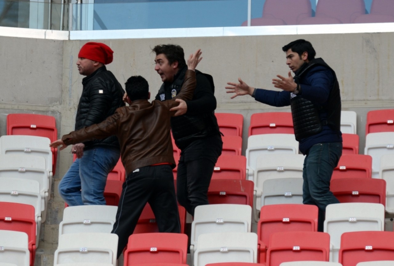 Yürü be Yiğidom Kim tutar seni (Sivasspor - Samsunspor) 44