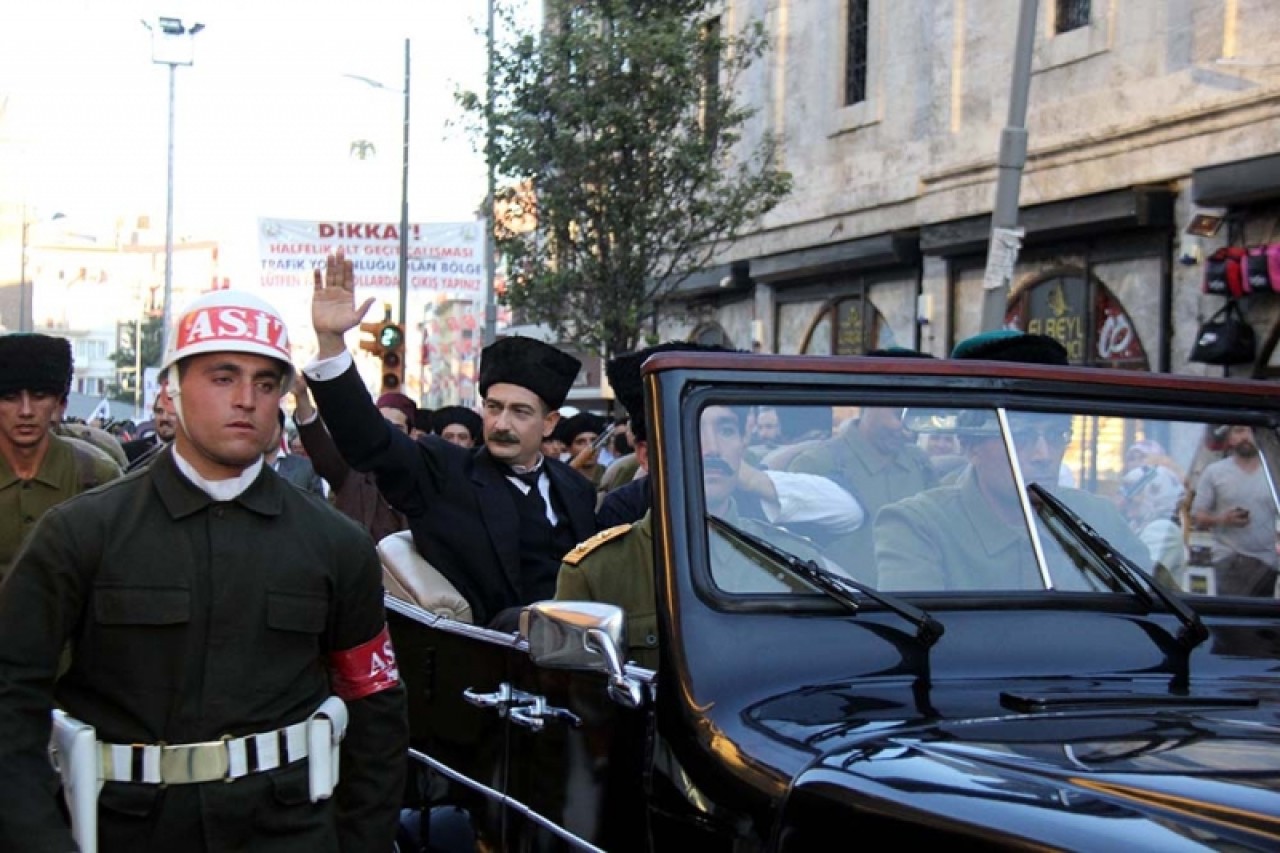 Atatürk'ün Sivas'a gelişi canlandırıldı 7