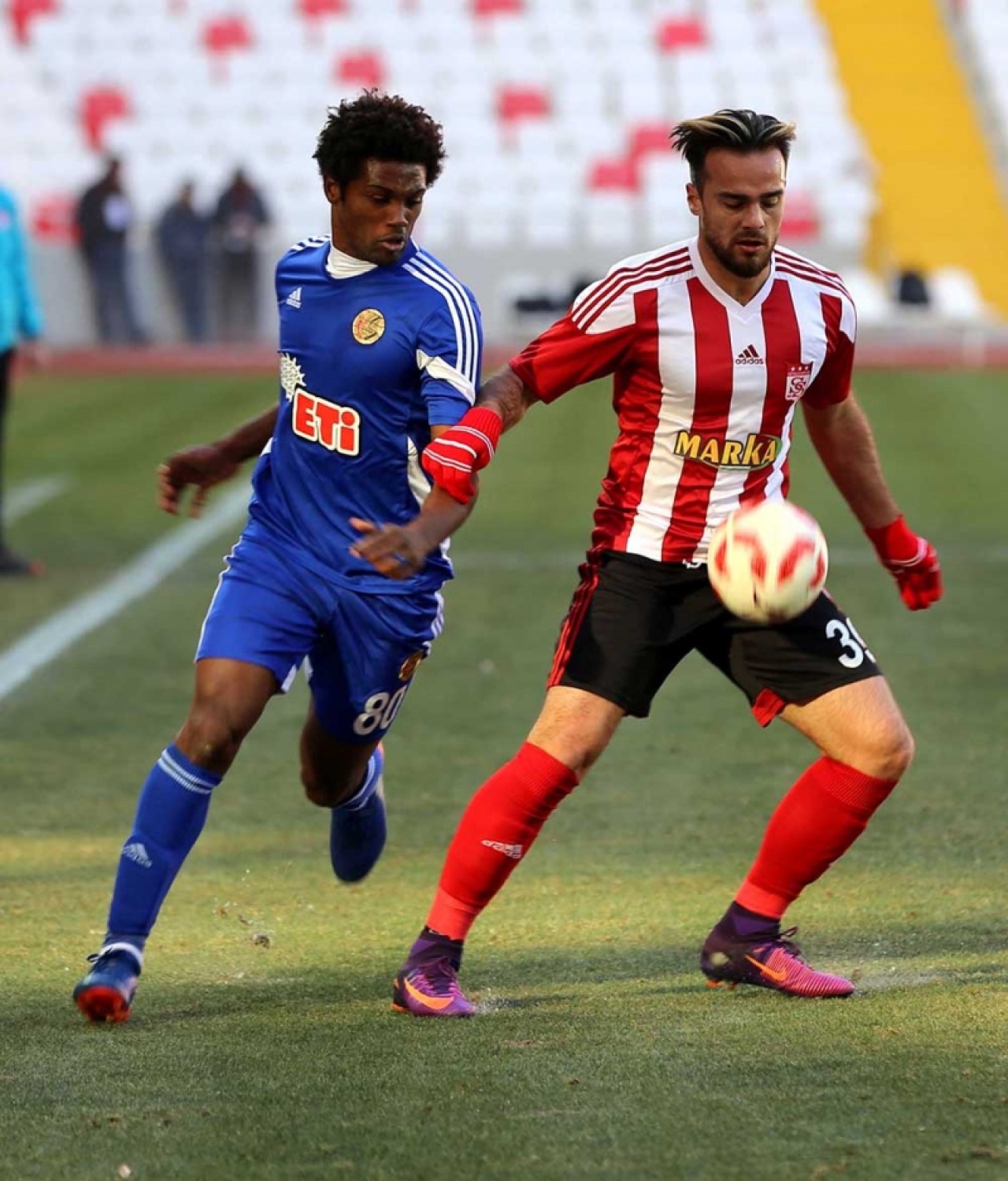 Sivasspor 2 - Eskişehirspor 0 2