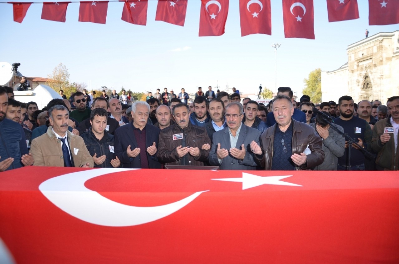 SANA DA BU YAKIŞIRDI ASLANIM 3