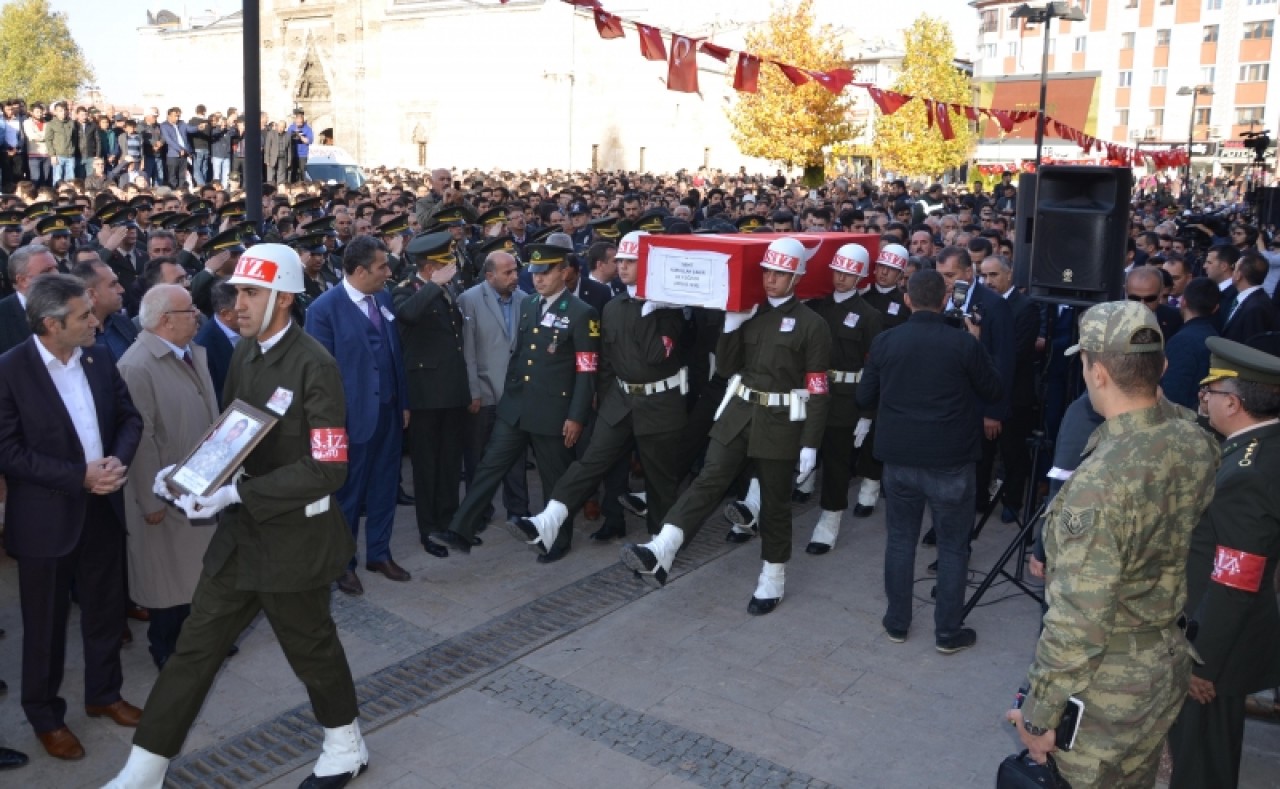SANA DA BU YAKIŞIRDI ASLANIM 14