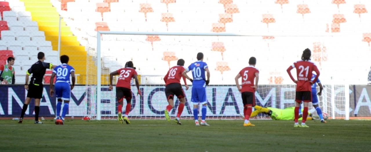 Sivasspor 2 - Eskişehirspor 0 17