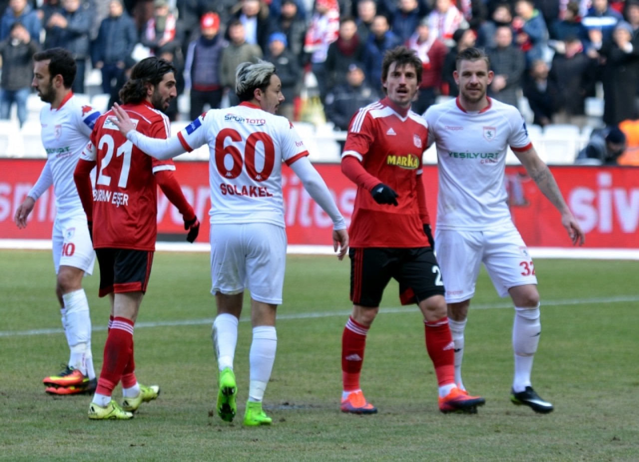 Yürü be Yiğidom Kim tutar seni (Sivasspor - Samsunspor) 25