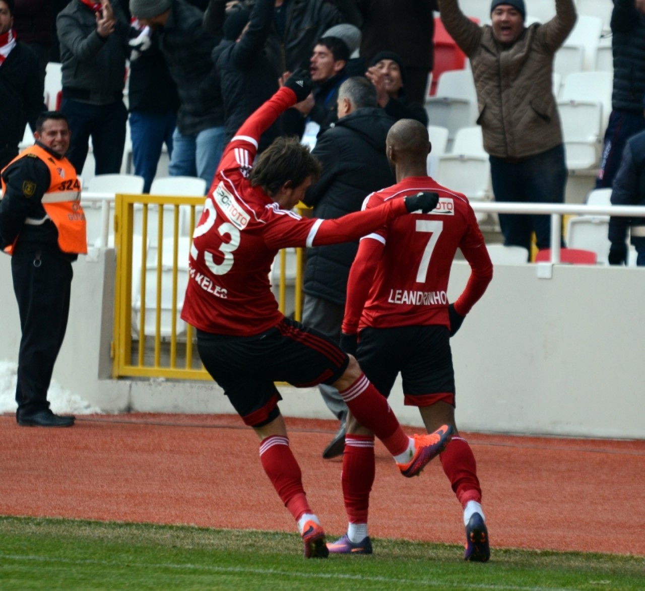Yürü be Yiğidom Kim tutar seni (Sivasspor - Samsunspor) 39