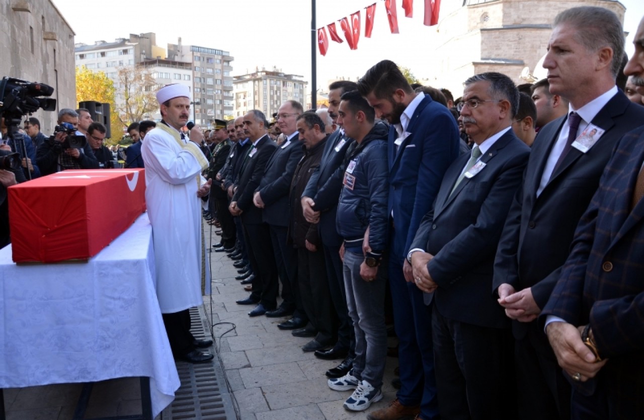 SANA DA BU YAKIŞIRDI ASLANIM 10