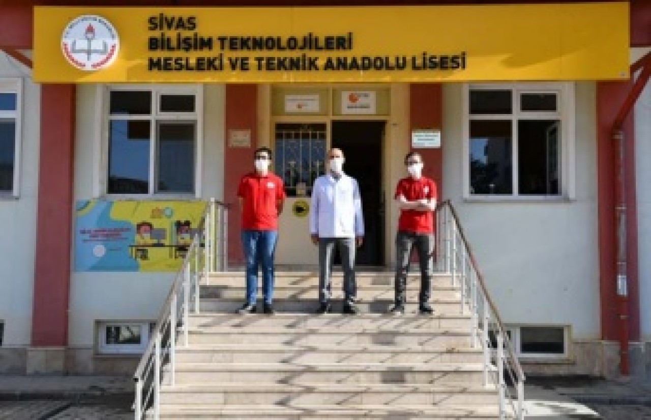 Sınav stresini azaltan yazılım geliştirdiler