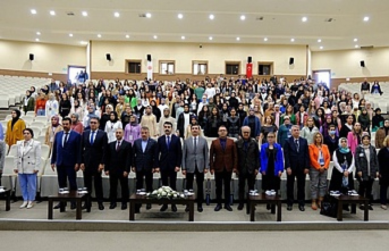 Teknolojik gelişmenin  önemi konuşuldu