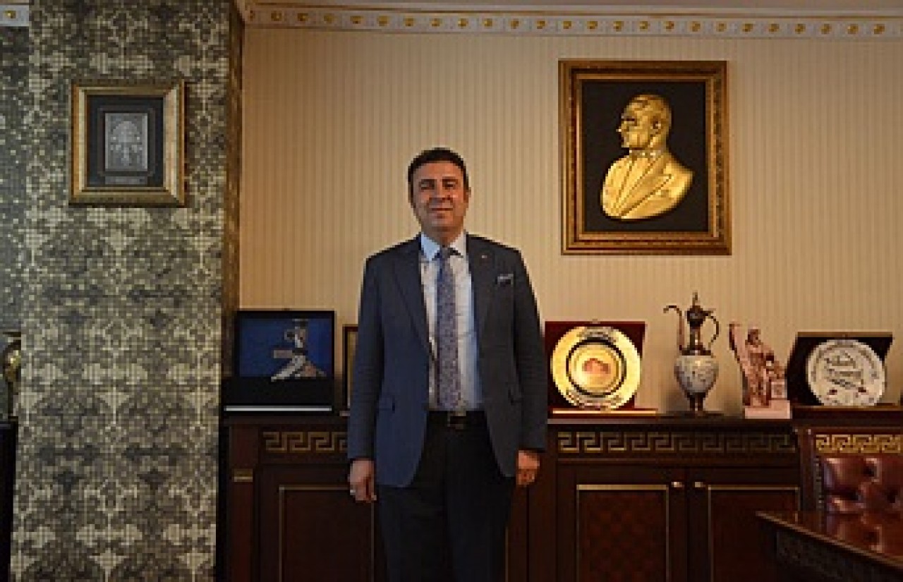 “YURTLARIN ÜNİVERSİTEDE TOPLANMASI ESNAFIMIZA ZARAR VERDİ”