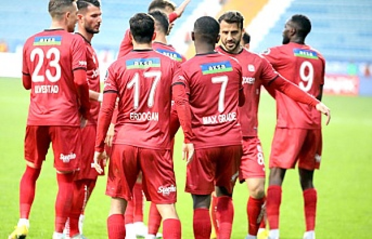 25 GOL ATILDI