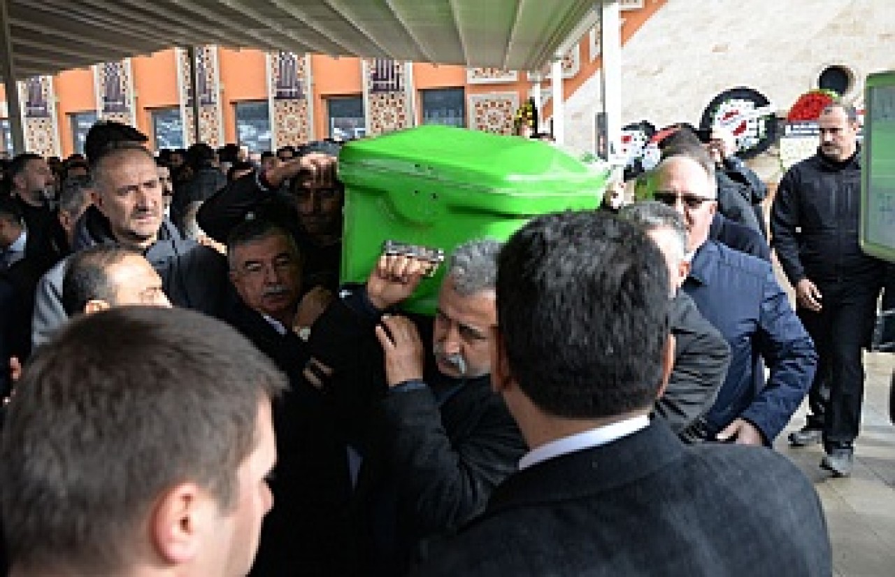 Ali Osman Ekinci,  defnedildi