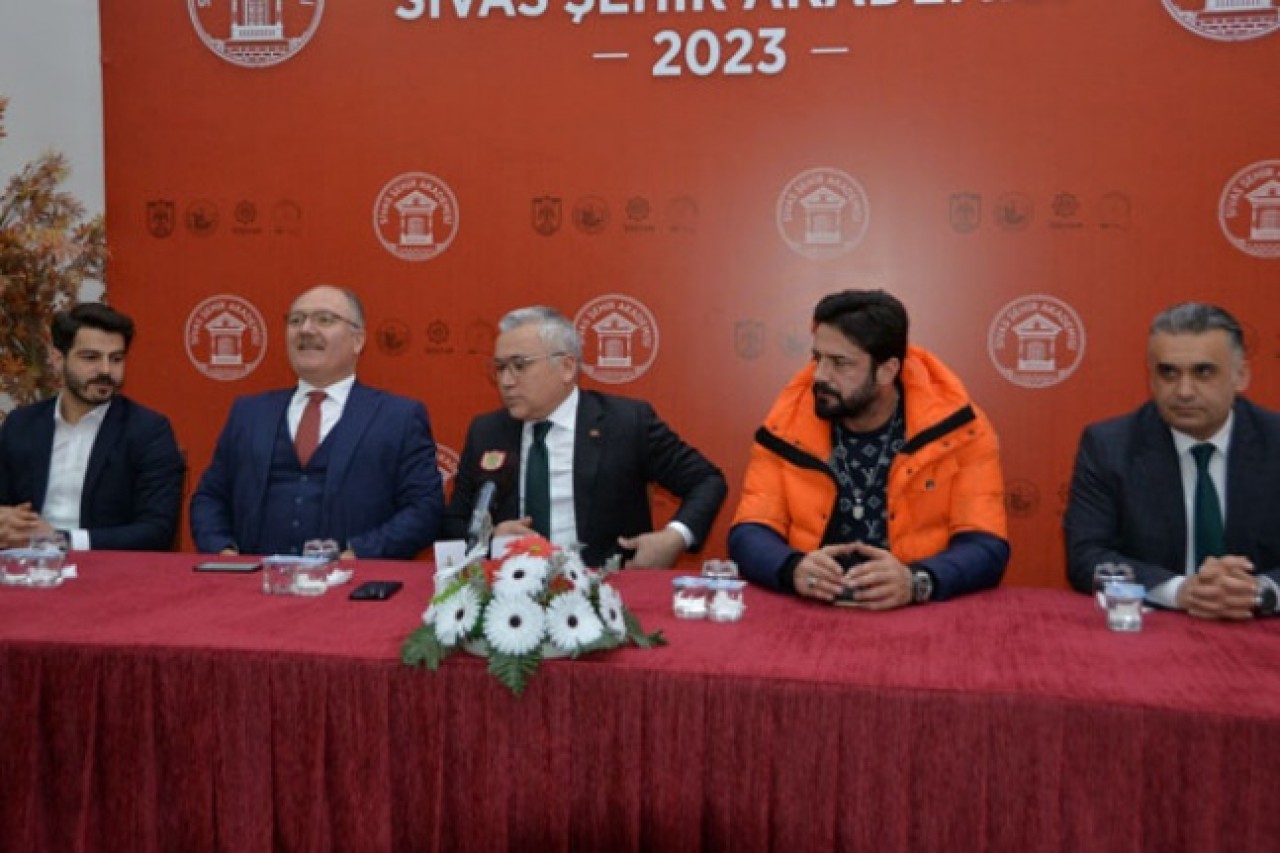 ŞEHİR AKADEMİSİ AÇILDI