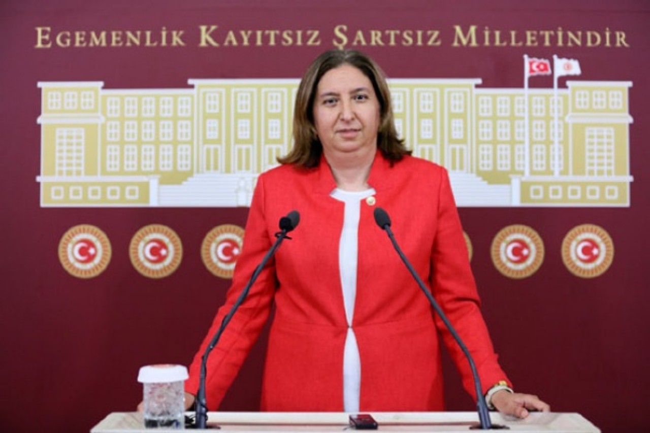 SİVASLILAR KADIN VEKİLİNDEN MEMNUN