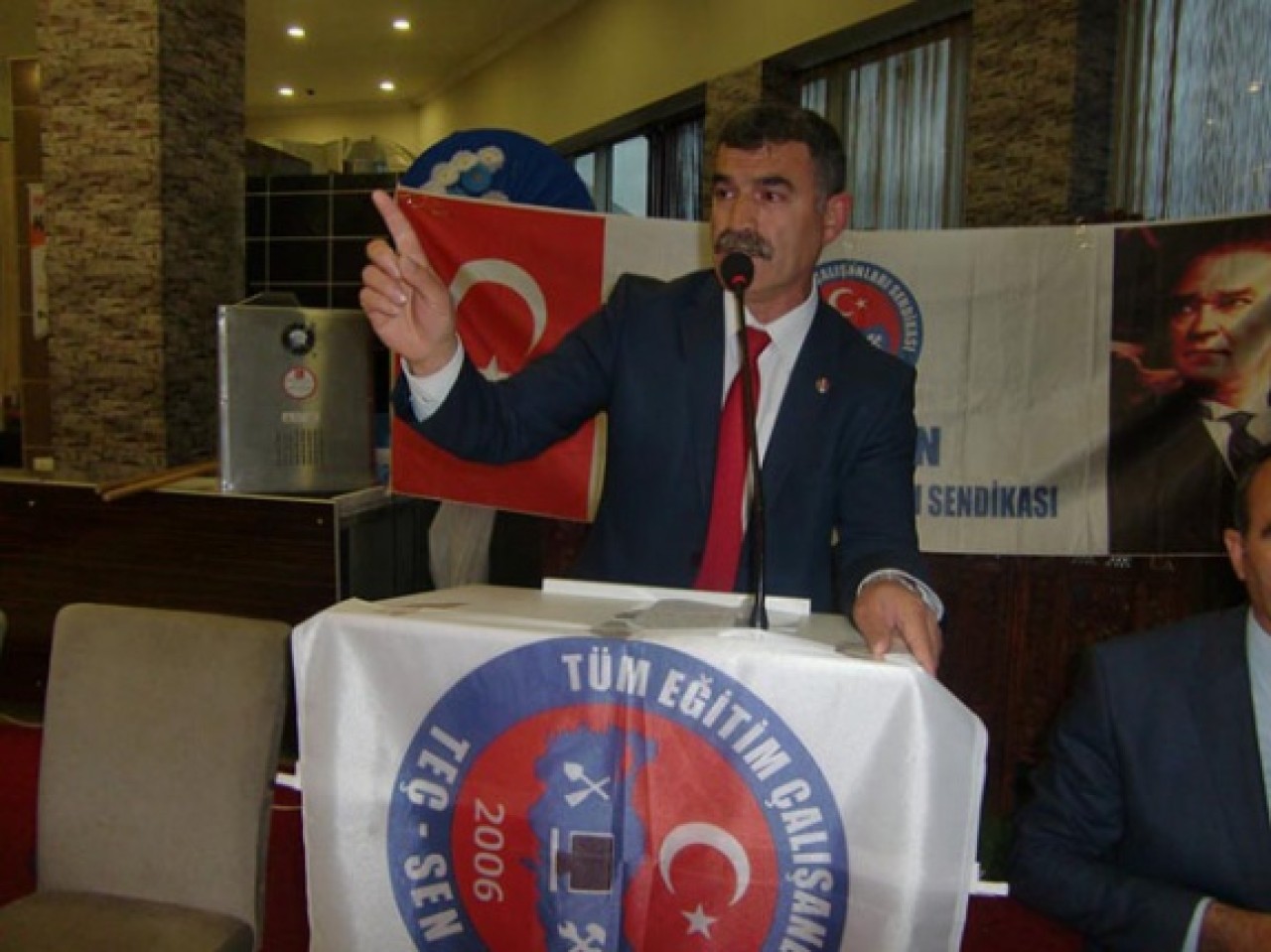 YAPILAN ZAMLARI BEĞENMEDİ
