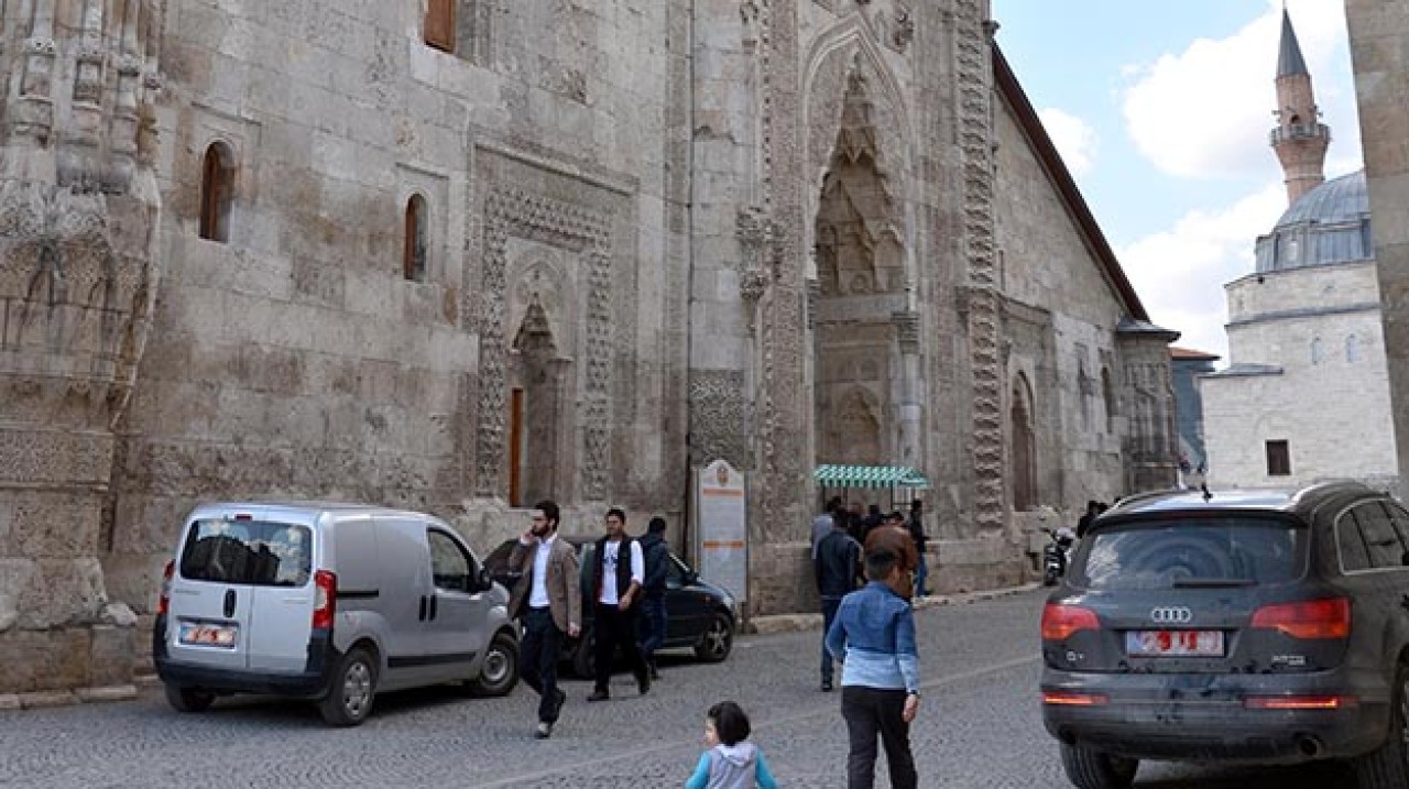 Turistler fotoğraf çekemiyor