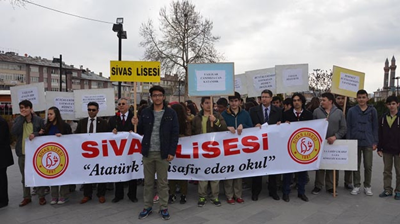 Yaşlılar onurumuzdur