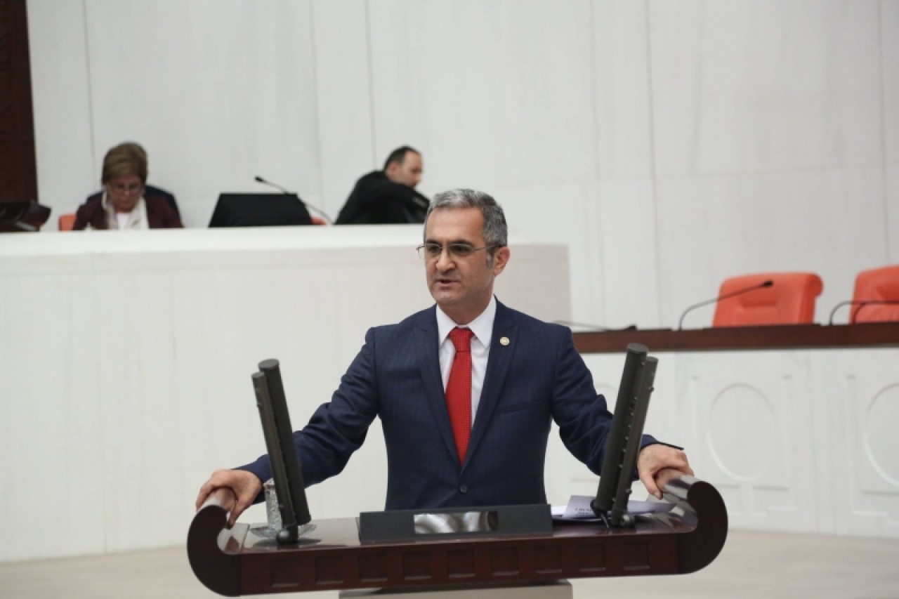 “Derneğin arkasında kimler var?”