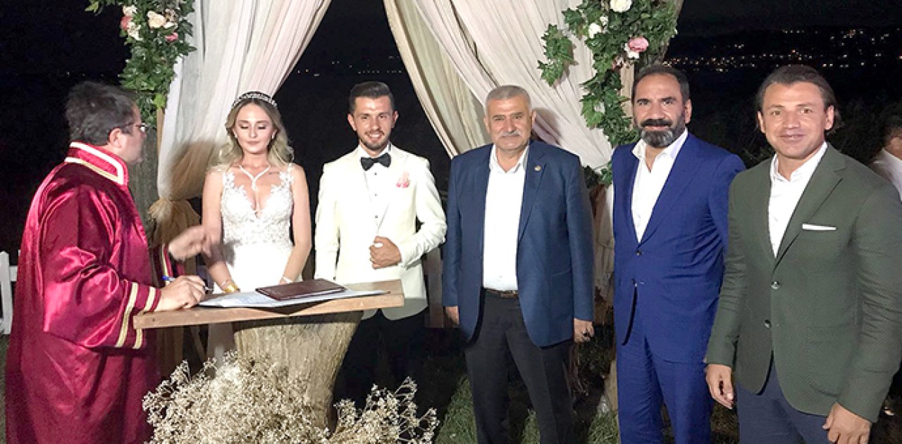 Sivassporlu futbolcu Emre Kılınç evlendi