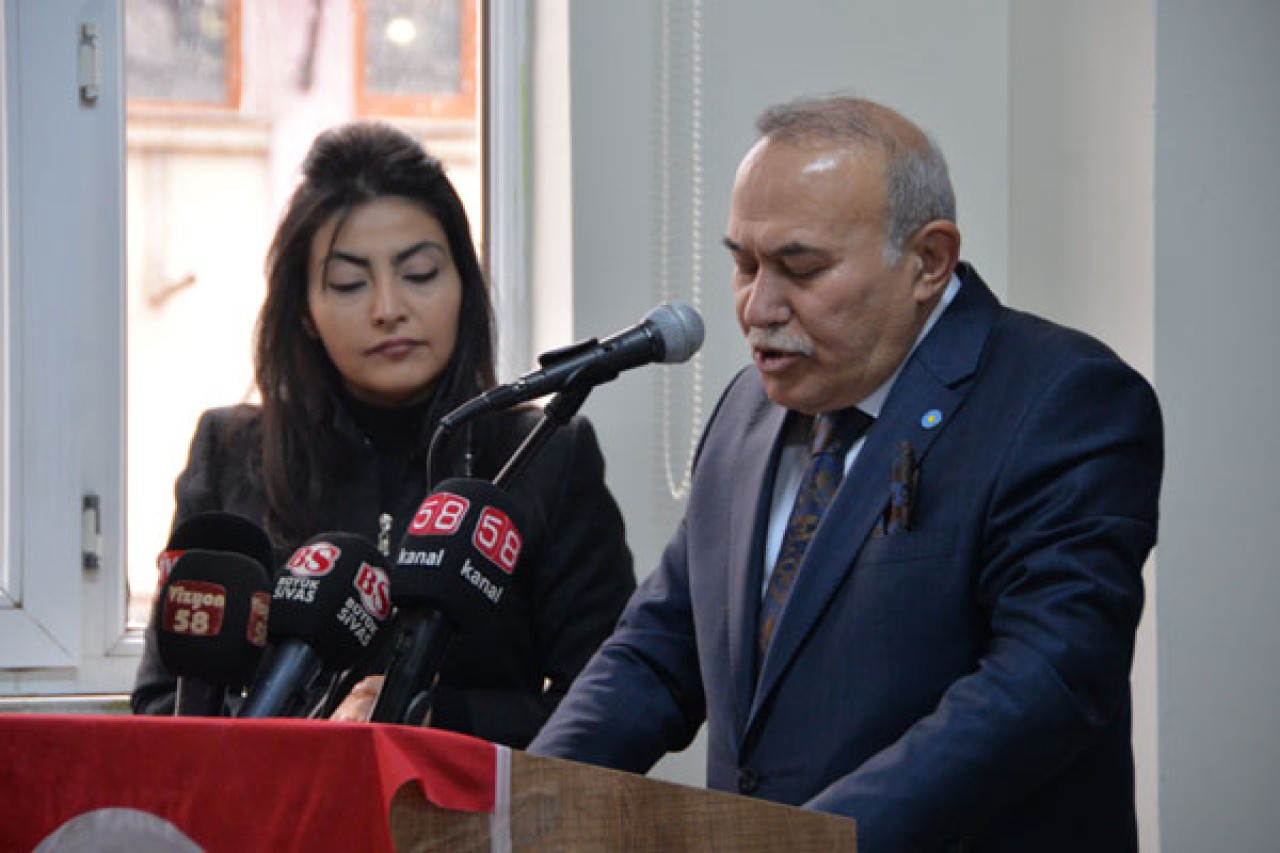 DESTEK İSTEDİ