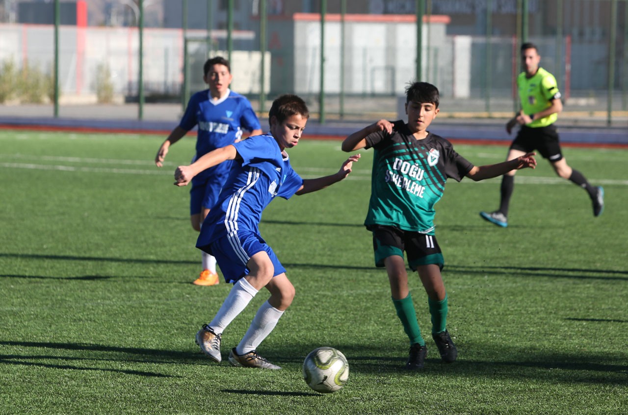 EV SAHİPLİĞİ YAPACAK