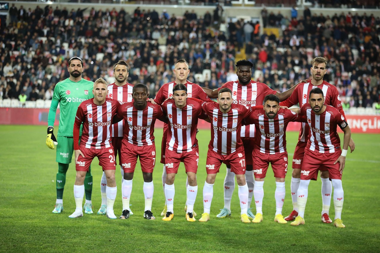 5 FARKLI İSİMLE ÇIKTI