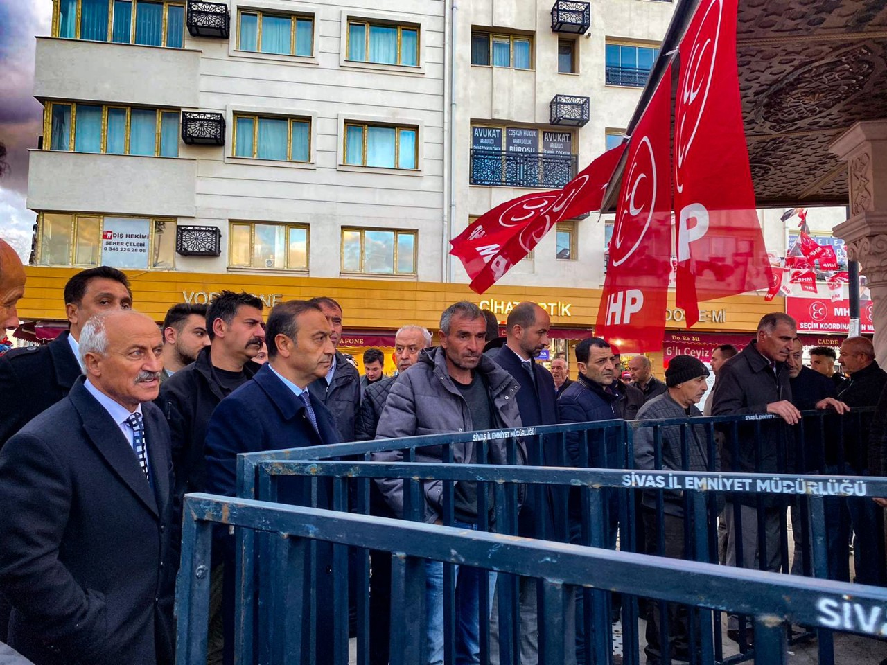 ÖZTÜREK’TEN ÖRNEK DAVRANIŞ