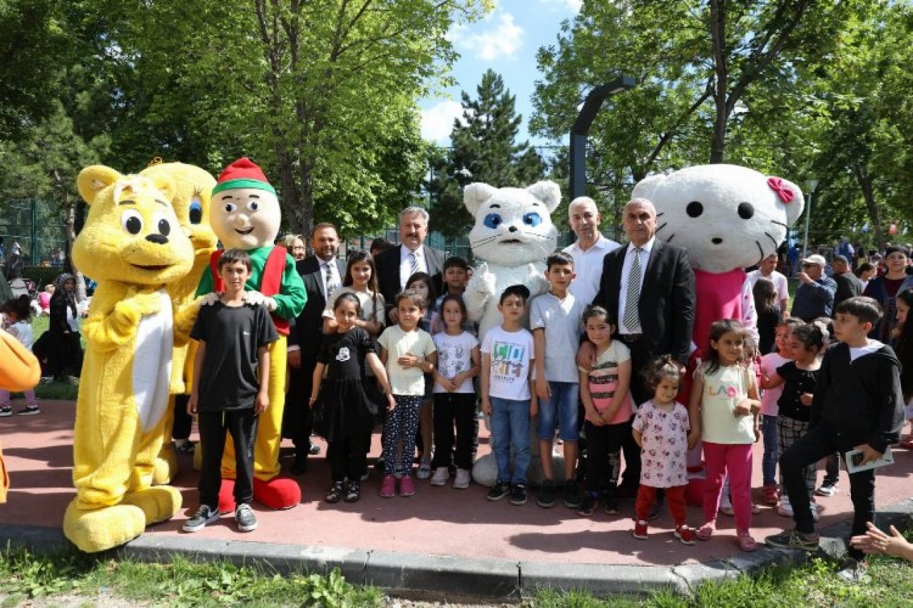 Kayseri Melikgazi'de karne şenliği