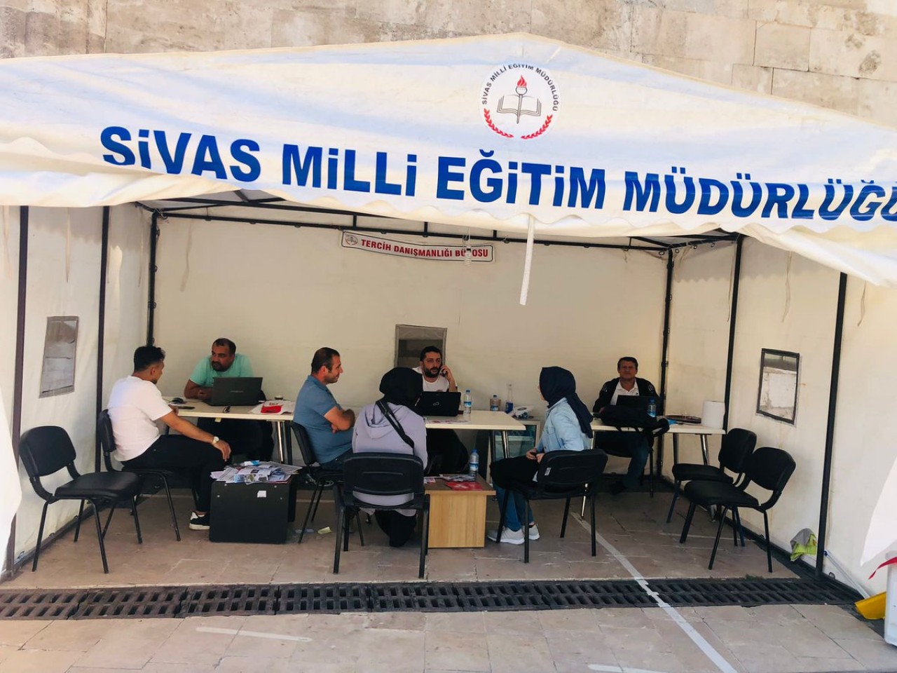 MİLLİ EĞİTİM’DE YÖNLENDİRİYOR