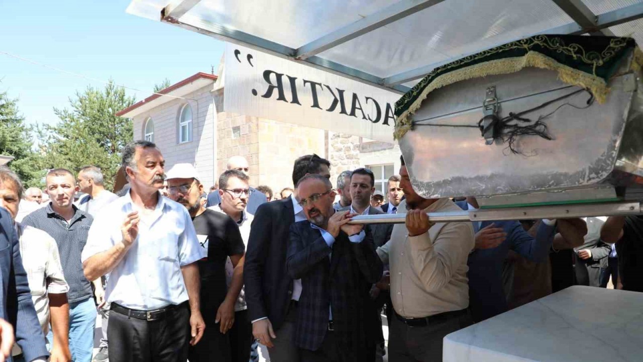 Bakan Yardımcısı Turan Çankırı’da cenaze törenine katıldı