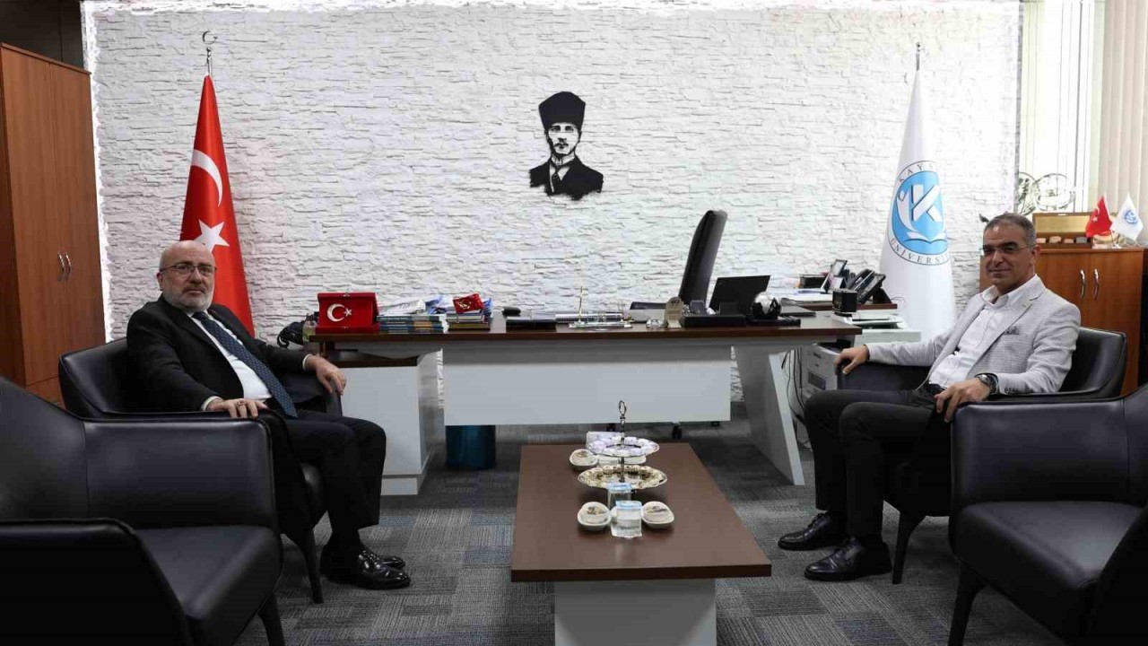 Erciyes A.Ş. Yönetim Kurulu Başkanı Elcuman’dan Rektör Karamustafa’ya ziyaret