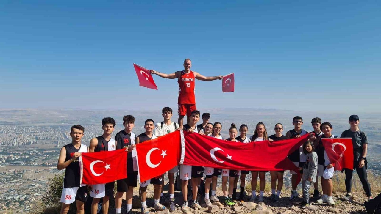 Hasketbol Spor Kulübü,  30 Ağustos’ta Ali Dağı zirve tırmanışı yaptı