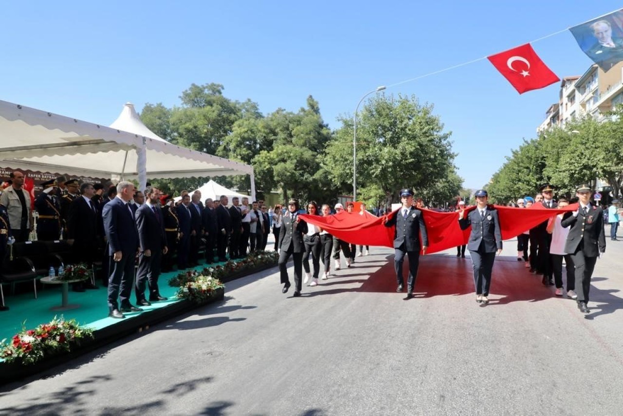 Konya’da 30 Ağustos Zafer Bayramı kutlandı