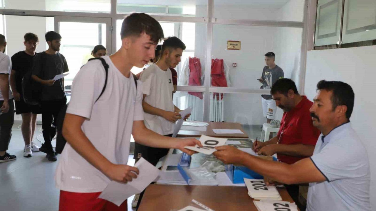NEVÜ’de Beden Eğitimi ve Spor Öğretmenliği bölümü seçmeleri başladı
