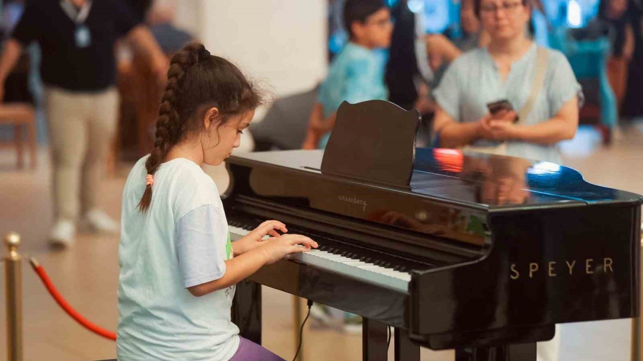 Sümela ve Palandöken Kültür Yolu Festivallerinde 3 milyon kişi kültür ve sanatla buluştu