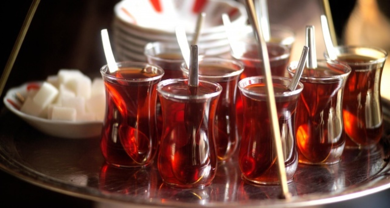 EN UCUZ ÇAY 10 LİRA